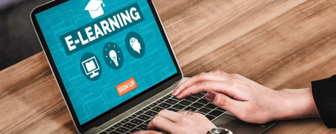 Metode Elearning di Tengah Pandemi Covid-19